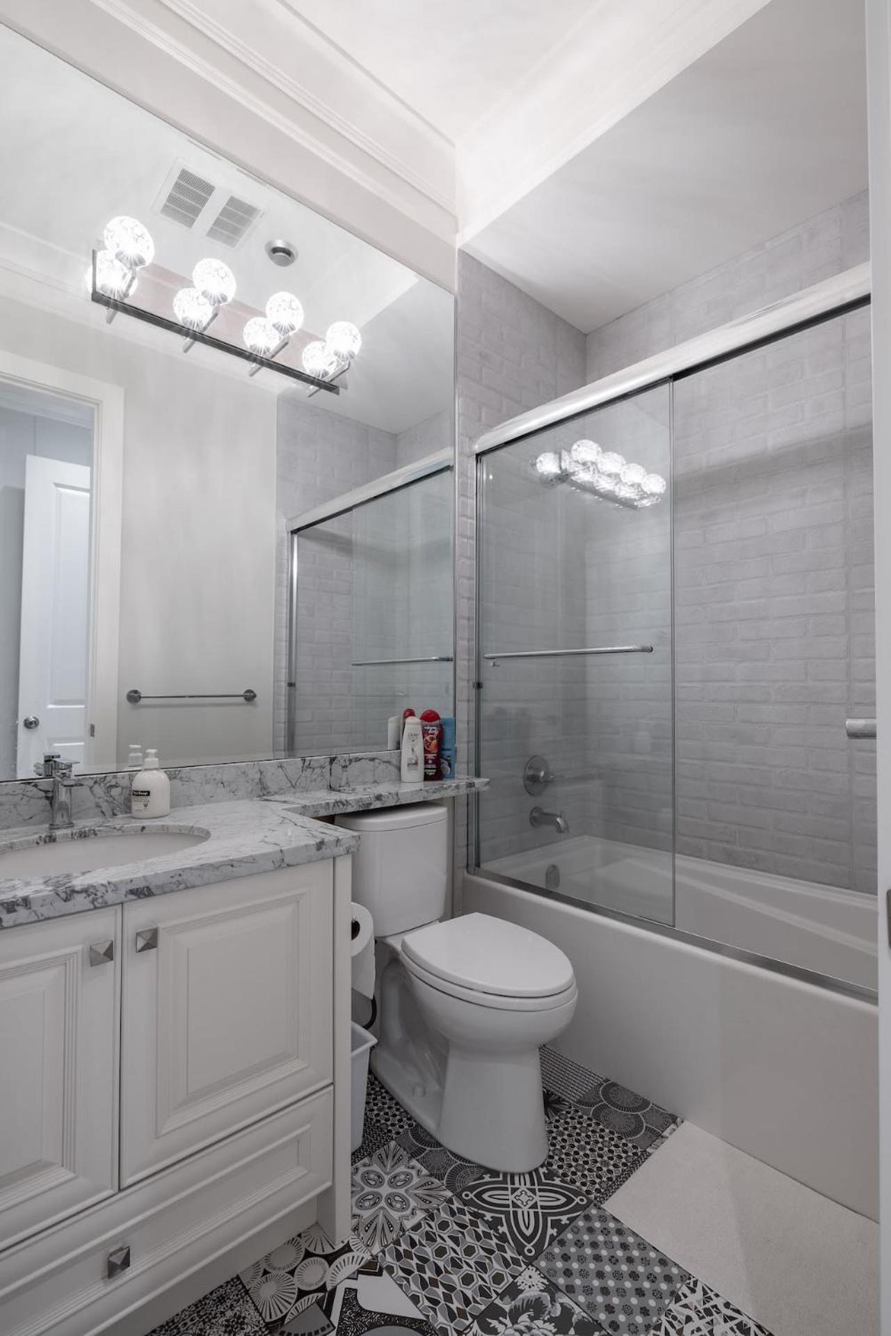 Luxurious Private In *