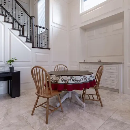 Luxurious Private Rooms In Richmond Exterior photo
