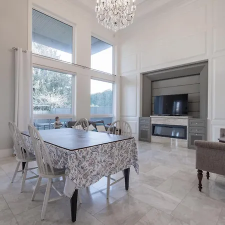 Luxurious Private Rooms In Richmond Exterior photo