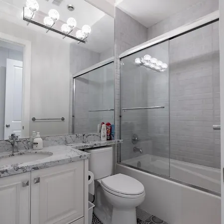 Luxurious Private Rooms In Richmond Exterior photo