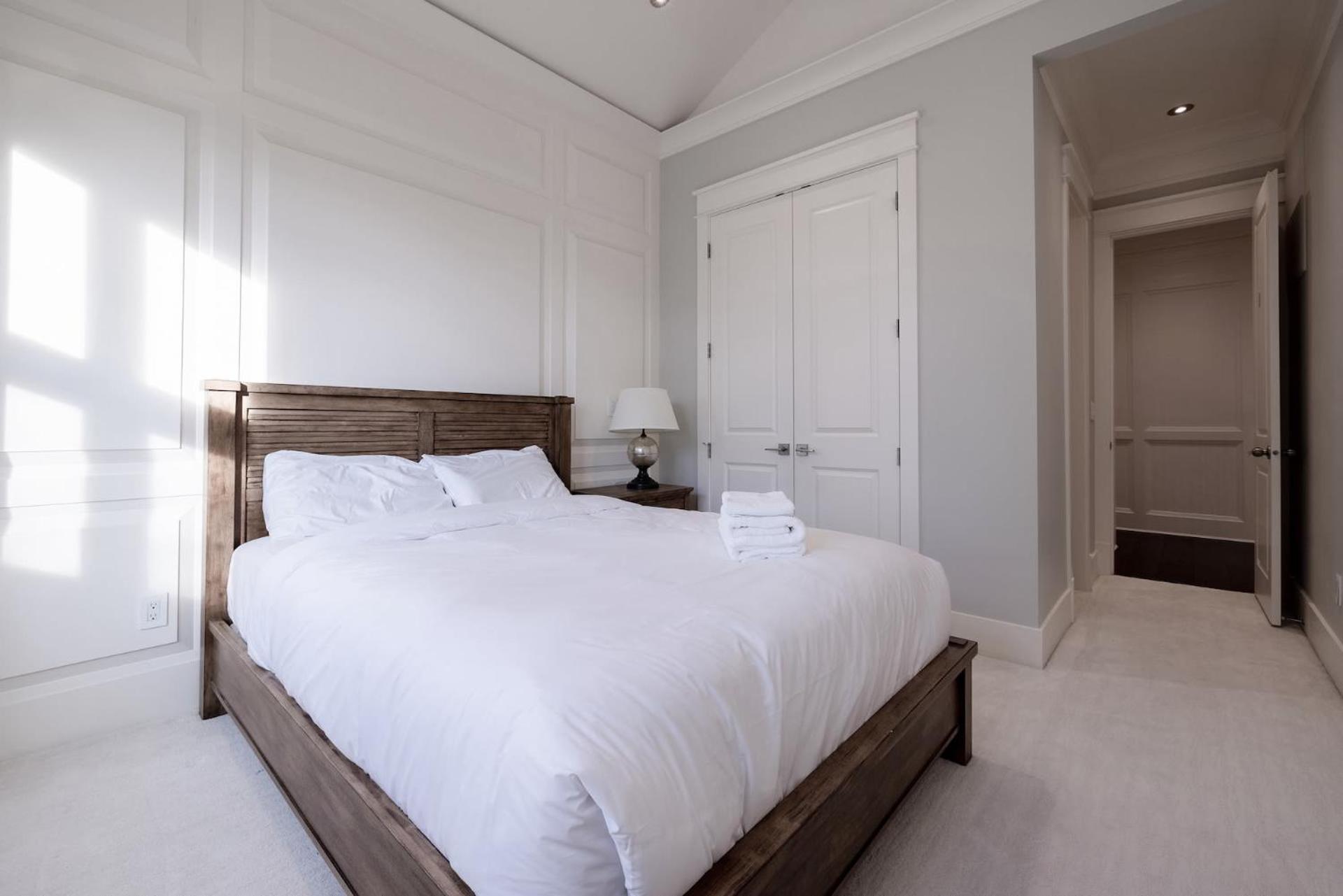 Luxurious Private In Richmond