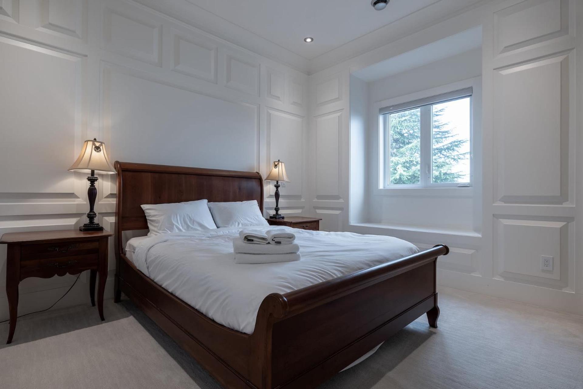 Luxurious Private In *